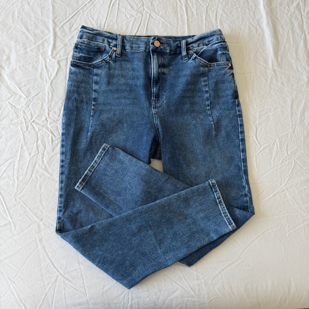 SOLD: Express FlexX High Rise Skinny Jeans